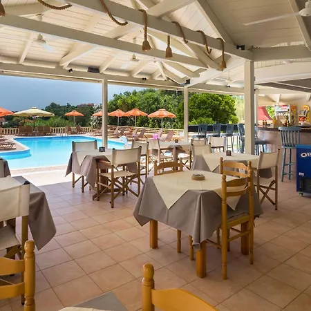 Hotel Makis *